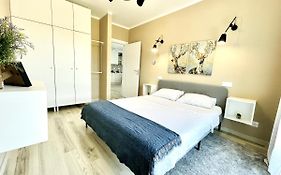 Forest View Apartment